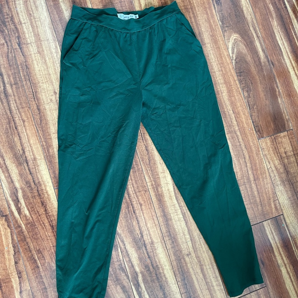 Fighting eel pants size medium